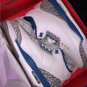 Jordan Women's Sneakers White and Blue